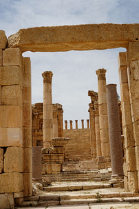 Jerash Ruinen Durchblick