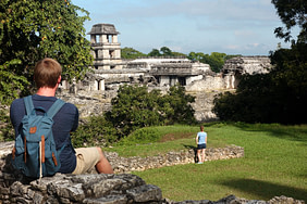 Palenque Ruinen mit Paar
