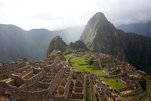 Machu Picchu Gebäude und Mountain