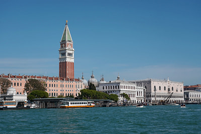 Venedig Punta Dogana Blick Campanile