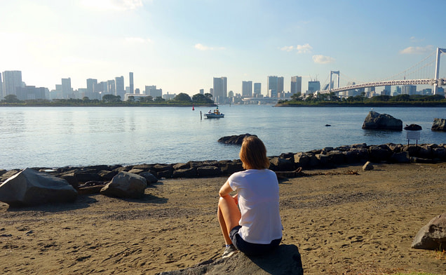 Tokio Skyline mit Strand