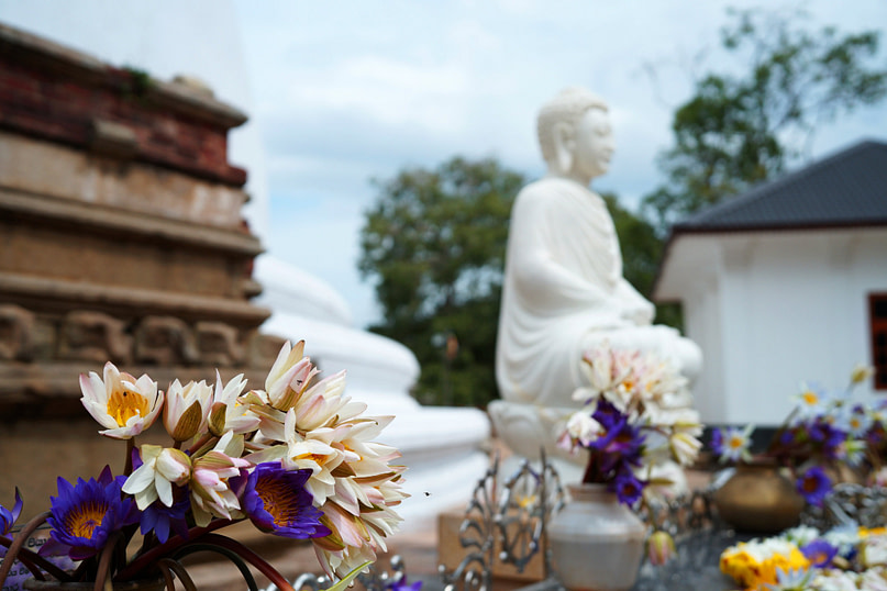 Anuradhapura Blumen Tempel Buddha
